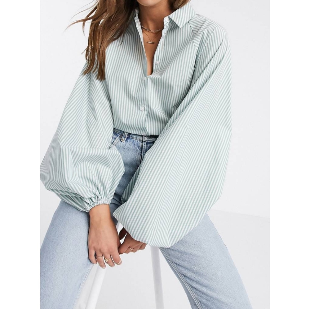 Puff sleeve striped shirt